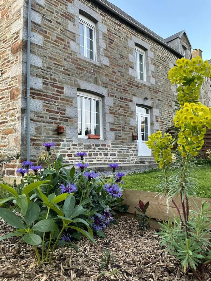 Maison De La Besliere Meuble De Tourisme 2 Etoiles Folligny エクステリア 写真